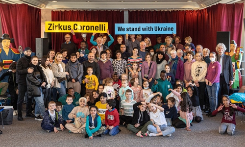 Zirkus Coronelli gab seine Vorführung als Abschluss eines Ferienprojektes.