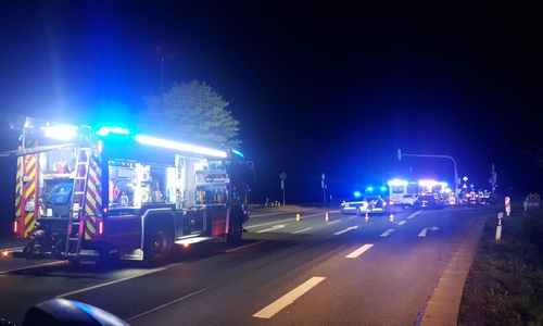 Die Feuerwehr musste zu einem Verkehrsunfall ausrücken. 