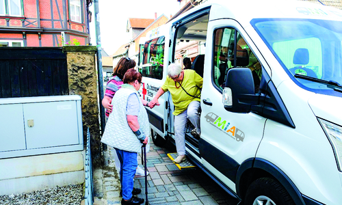 Die neue Routenplanung des Seniorenbusangebots "MiA" sieht ab dem  1. Juni drei Einsatztage pro Woche vor: Der Bus bietet dann Touren durch Liebenburg, Clausthal-Zellerfeld sowie Langelsheim und Lutter an.