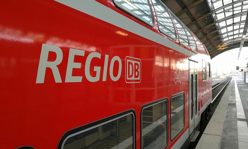 Ein Regionalzug der Deutschen Bahn.