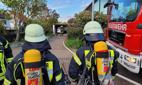Am Abend kam es im Oleanderweg zu einem Küchenbrand in einem Einfamilienhaus.