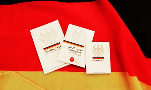 Die Geschichte von der Paulskirchenverfassung über die Weimarer Verfassung bis zum Grundgesetz ist Thema einer Veranstaltung im Hoffmann-Museum am 24. Mai.