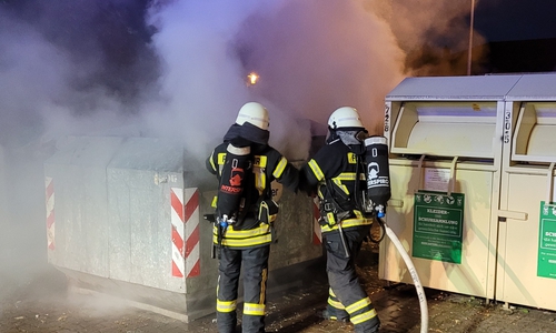 Die Ortsfeuerwehr Wolfenbüttel rückte am Freitagabend mit ihrem Löschzug zu gleich drei Einsätzen innerhalb einer Stunde aus.