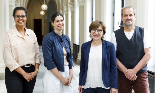 Samira Ciyow stellvertretende Leiterin des Büros für Migrationsfragen, Franca Özkan Leiterin der Antidiskriminierungsstelle der Stadt Braunschweig, Dr. Christine Arbogast Sozialdezernentin, Hans-Peter Lorenzen Geschäftsführer der Volkshochschule Braunschweig