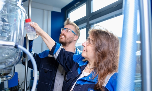 HC Starck forscht zu Wolfram in Lithium-Ionen-Batterien.