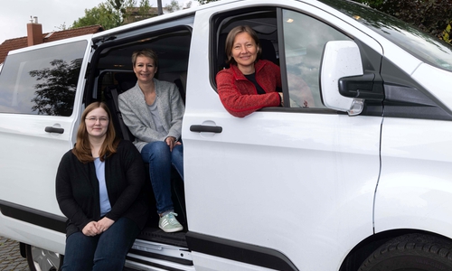 Irina Beltschikow , Andrea Meyer, Izabela Meyer, Mitarbeiterinnen des Frauenhaus