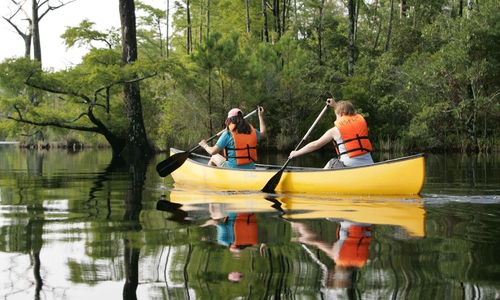 Eine Kanutour wird auch angeboten.