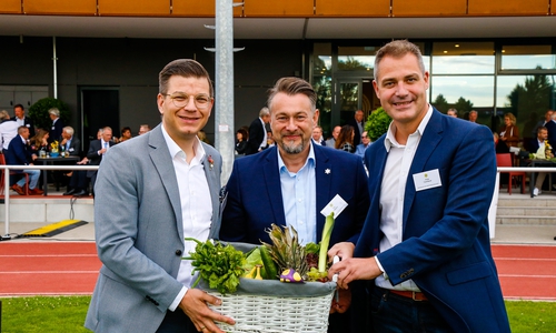 Björn Försterling, Ivica Lukanic und Philipp Cantauw hecken jetzt gemeinsam das nächste Benefizevent aus.
