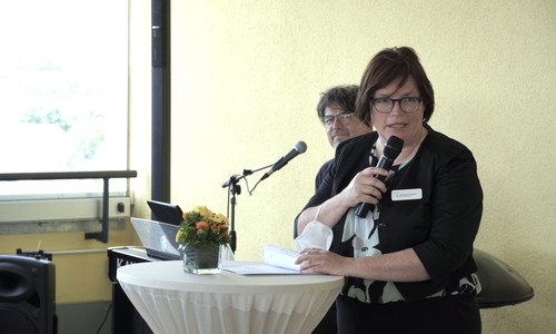 Dr. Christine Germer eröffnet die neue Station.