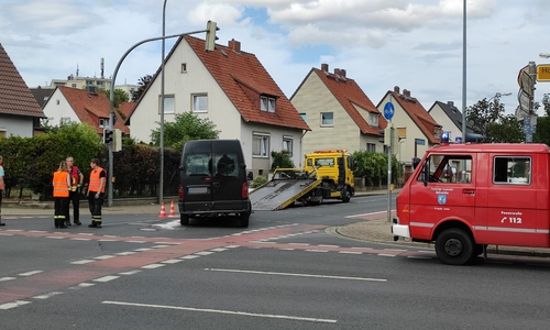 Der Transporter musste abgeschleppt werden.