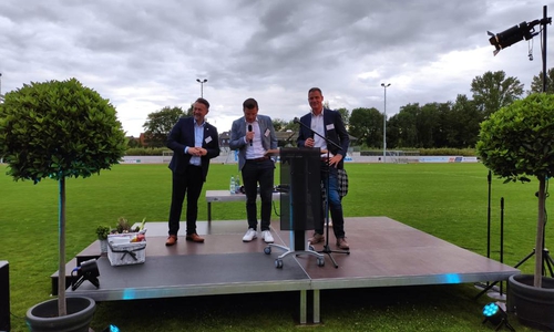 Wolfenbüttels Bürgermeister Ivica Lukanic ließ sich im vergangenen Jahr ersteigern. 