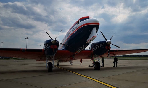 Das Forschungsflugzeug Polar 6 am Flughafen in Bremen kurz vor Abflug in Richtung Harz. 