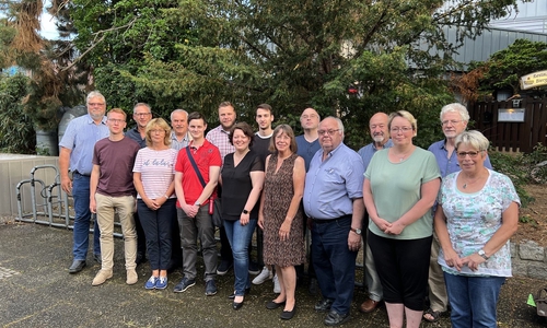 Auf dem Foto sind von links nach rechts zu sehen:  Dirk Zogbaum, Bahne Brand, Carsten Johann, Margit Grune, Harald Spitzer, Florian Friedrich, Clemens Schünemann, Alexandra Girod, Ferhat Atilgan Kara,  Margit Niemann, Immo Moshagen, Uwe Strümpel, Peter Terwedow, Sandra Domeier, Andreas Fox, Elke Bensch,  auf dem Bild fehlt: Rudi Sorge  Über eine angemessene Veröffentlichung würden wir uns freuen.