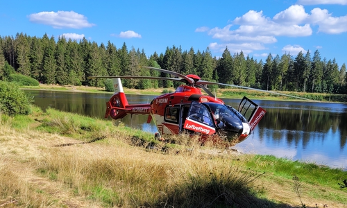Rettungshubschrauber am Zankwieser Teich.