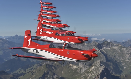 Die Schweizer Kunstflugstaffel PC7 TEAM. 