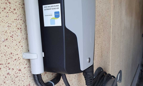 Der Landkreis Wolfenbüttel fördert Ladestationen für E-Autos.