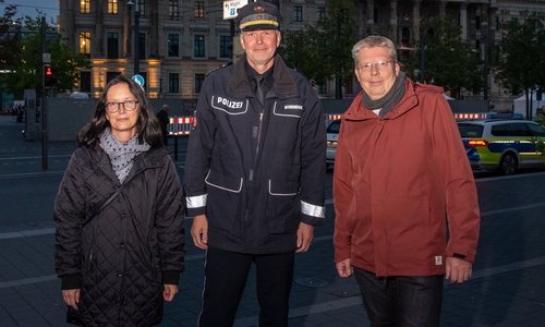 v.l.n.r.: Nadine Sack, Fachbereich Tiefbau und Verkehr, Thomas Bodendiek, Leiter der Polizeiinspektion Braunschweig, Heinz Leuer, Stadtbaurat.
