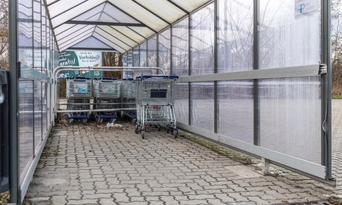 Bei real vermisst man mehrere Hundert Einkaufswagen.
