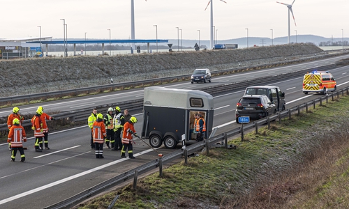 Die A39 musste voll gesperrt werden.