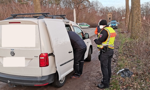 Die Polizei kontrollierte etliche Fahrzeuge.
