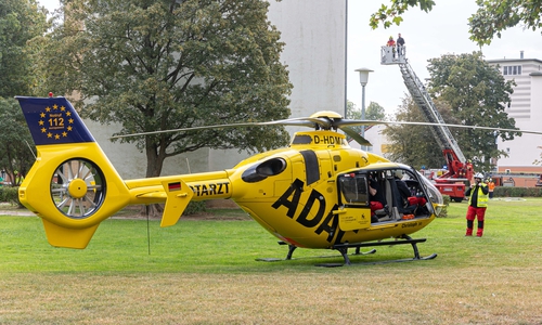 Der Notarzt war mit dem Rettungshubschrauber eingeflogen worden.