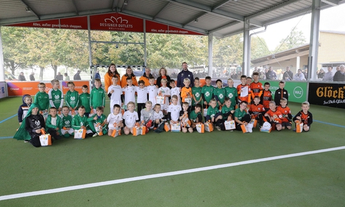 Zahlreiche kleine Fußballer und Besucher feierten unter anderem beim Mini-Kickerturnier der U9-Mannschaften und vielen weiteren Highlights.