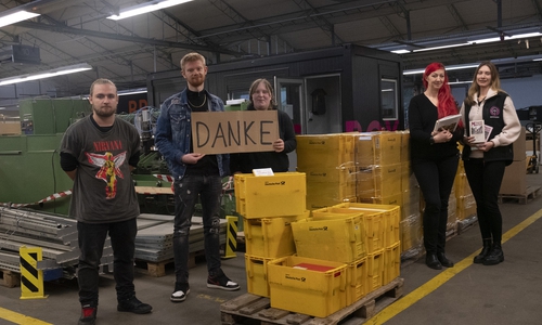 "Danke" für die gespendeten Bücher.