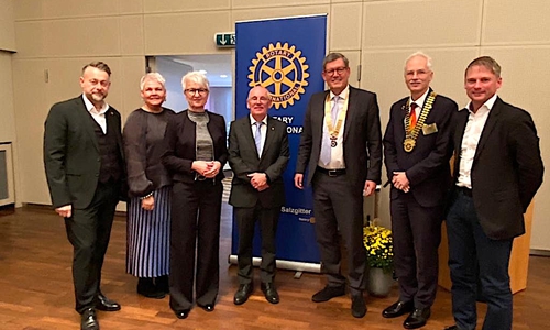 Ivica Lukanic, Dr. Sandra Donner, Henning Noske, Christiana Steinbrügge, Robert Löffler, Stefan Karnop und Stefan Klein (v. li.).