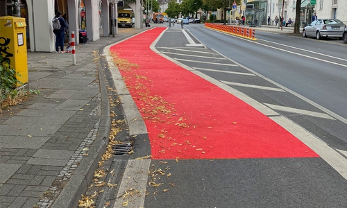 Verkehrsversuch Schillerstraße.