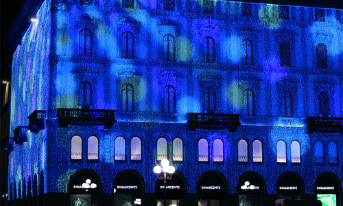 52.500 Lichtpunkte erhellen das Jacobson-Haus im magischen Licht.