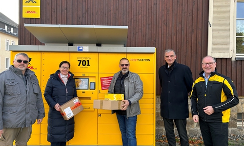 Zur Einweihung der neuen Poststation in Grasleben trafen sich die Ratsmitglieder Axel Storm und Veronika Bode, Bürgermeister Carsten Strauß und Gemeindedirektor Kai-Stephan Schulz mit Stephan Siekmann, dem Politikbeauftragten der Deutschen Post.