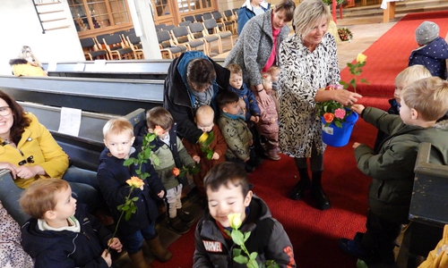 Zum Abschied gab es ein Blumenspalier.