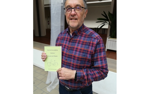 Bernward Steinkraus von den Natur- und Heimatfreunden Rhüden konnte dank der Kulturförderung einen bebilderten Radführer herausgeben.