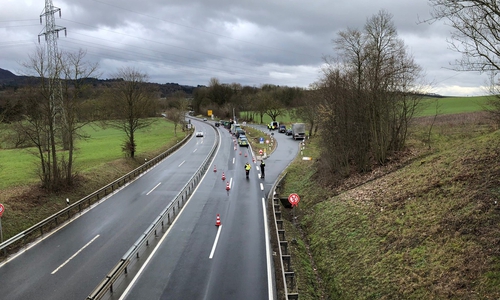 Eine stationäre Kontrollstelle wurde auf dem Parkplatz an der B243 eingerichtet.
