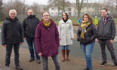 Besonders im Bereich der Grundschule in Sickte halten die Grünen die Einführung von Tempo 30 für notwendig (von links: Holger Barkhau, Michael Kohl, Jantje Letas, Maren Battenberg, Sabine Kohl und Jan Lürken).