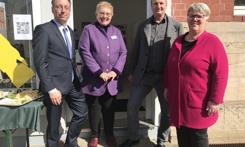 Tobias Henkel, Heike von Knobelsdorff, Volker Wagner und Antje Tiemann eröffneten die Elise (v. li.).