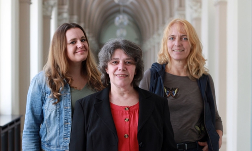 Die Neue, Sabine Bartsch (Mitte), mit Bianca Braunschweig (li.) und Silke Arning.