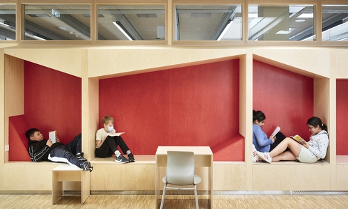 Wie können Umbauten bei Schulsanierungen gelingen? Hier ein neugeschaffener Lernbereich.