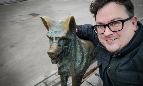 regionalHeute.de-Chefredakteur Werner Heise besuchte den Wolf in seinem Versteck.