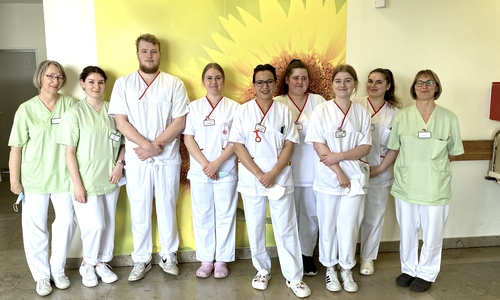 Ein Teil der Schüler und Pflegekräfte der Station C.03.