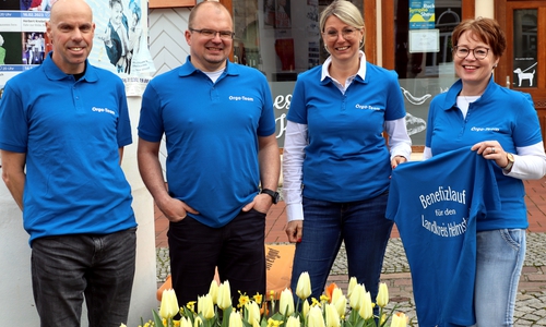 Torsten Dill, Kreissportbund, Oliver Bauer, Helmstedter Walllauf-Team, Claudia Löw, Gleichstellungsbeauftragte Stadt Helmstedt und Sonja Klein, Gleichstellungsbeauftragte Landkreis Helmstedt (v. li.).