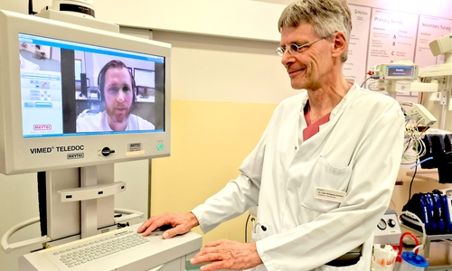 Mit dem „Teledoc“ können die Ärzte des Helios Klinikums Salzgitter per Videokonferenz einen Neurologen an der MHH heranziehen und gemeinsam für den Patienten die bestmögliche Behandlung festlegen“. 