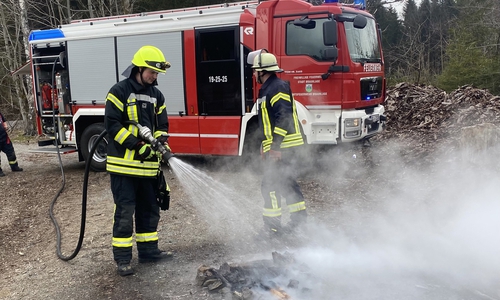 Der Schnellangriffsschlauch im Einsatz.
