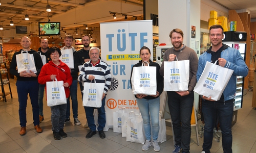In Aktion bei Edeka-Pacholski (von links): Marcus Weber-Wellegehausen von der Steuerberatungsgesellschaft Eventus, Jens Angermann (Round Table), Juliane Liersch von der DRK-Tafel, Vitalij Amor (RT), Daniel Schmitt-Monreal (RT), Rudolf Schünemann (Old Table), Vanessa Schurche (Edeka Pacholski), Kevin Müller (Präsident vom RT) und Christoph Taute (RT). 