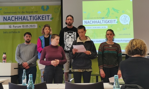 Die Vertreter der Ostfalia-Besetzer erhielten die Möglichkeit, ihre Forderungen und Anliegen im Rahmen des NKlimaG zu präsentieren.