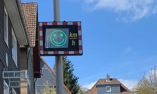 Ein grüner lachender Smiley zeigt: Hier ist alles in Ordnung.