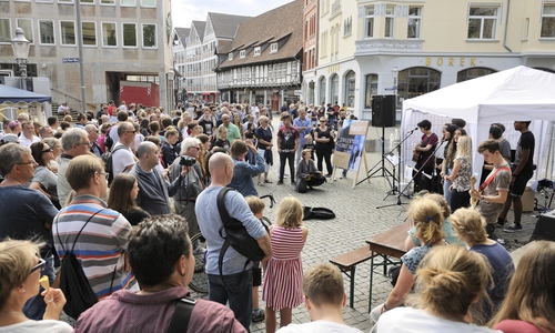 Vom Straßenkonzert bis zur Mobilitätsmesse: Ab Mai laden zahlreiche Veranstaltungen unter freiem Himmel in die Braunschweiger Innenstadt ein.