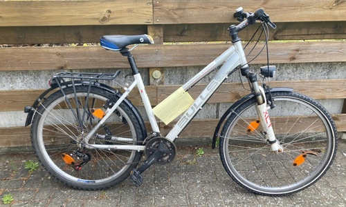 Die Polizei sucht den Eigentümer eines Mountainbikes. 