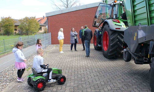Eine erste Testfahrt mit dem neuen Fahrzeug in Groß Stöckheim.