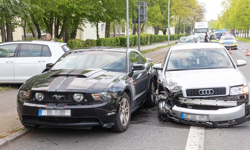 Auf der Albert-Schweitzer-Straße kam es am Sonntag zu einem Unfall.